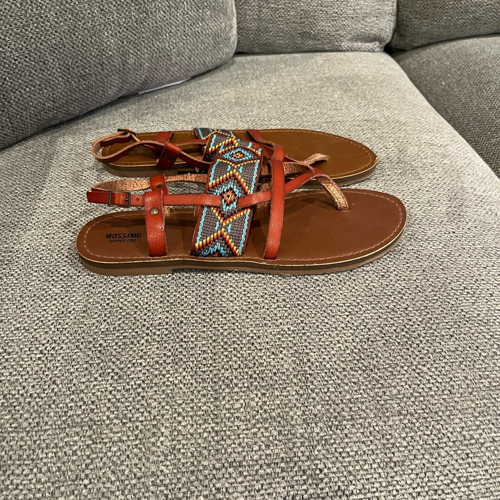 NWOT Mossimo Brown Sandals